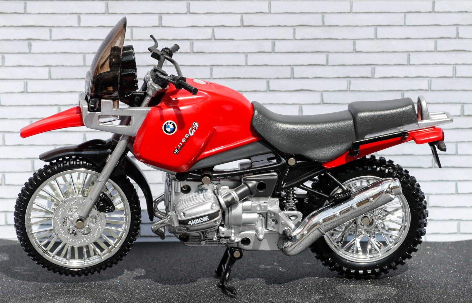 New Ray 1-12 BMW R1100GS New Ray 1-12 BMW R1100GS